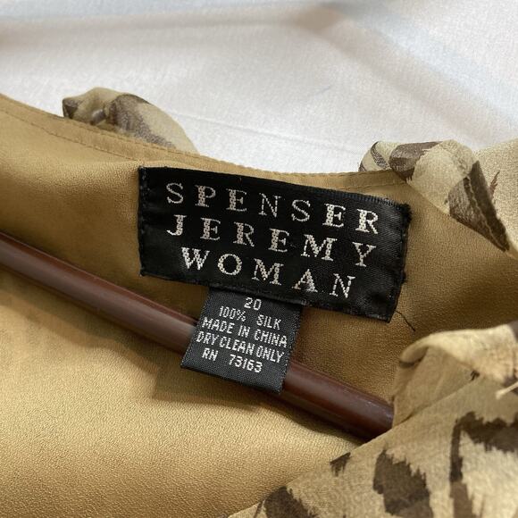 Spenser Jeremy Women's Ruffled Animal Print Silk Blouse Size 20 Flowy Maximalist - Picture 5 of 9